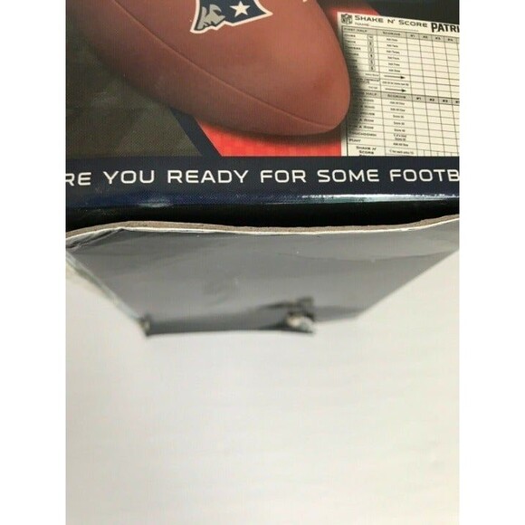 NFL New England Patriots Shake N Score Travel Dice Game NEW - Picture 4 of 8